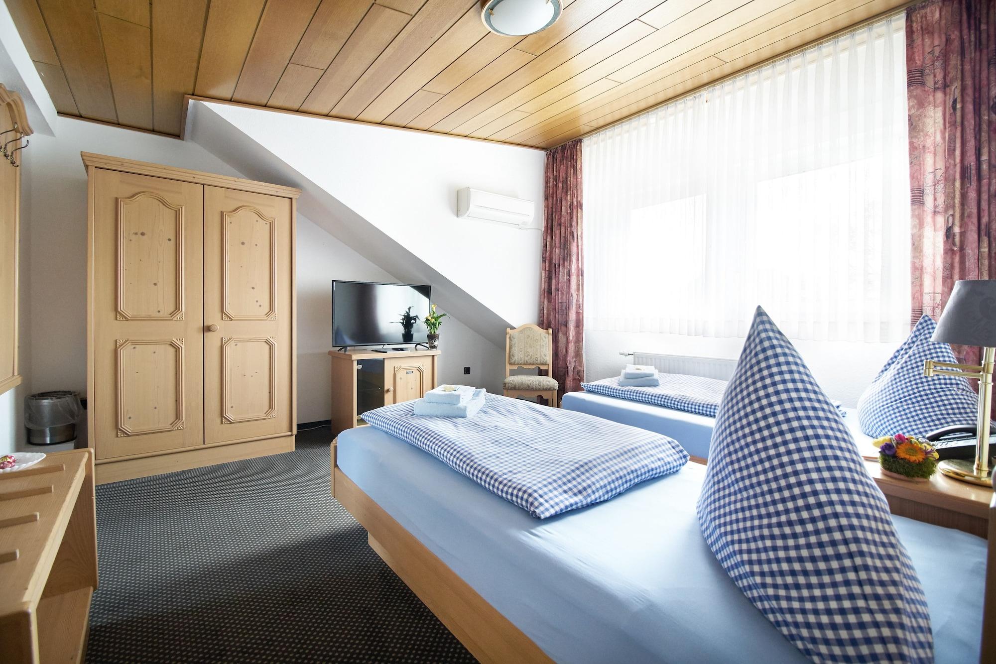 Hotel Zum Eisenhammer Oberhausen  Eksteriør billede