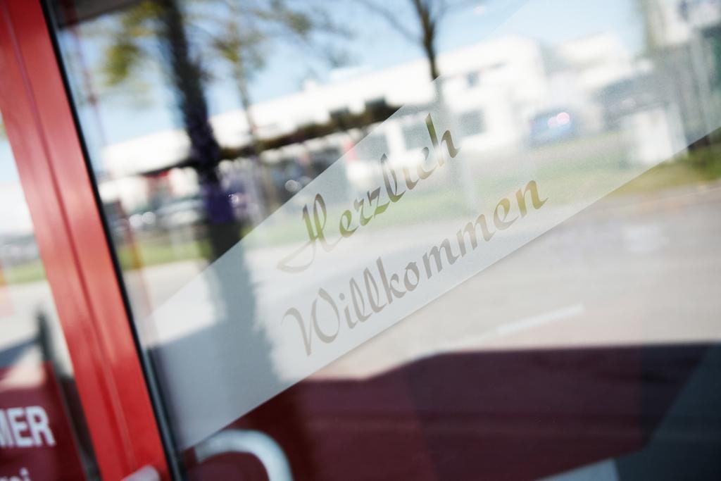 Hotel Zum Eisenhammer Oberhausen  Eksteriør billede
