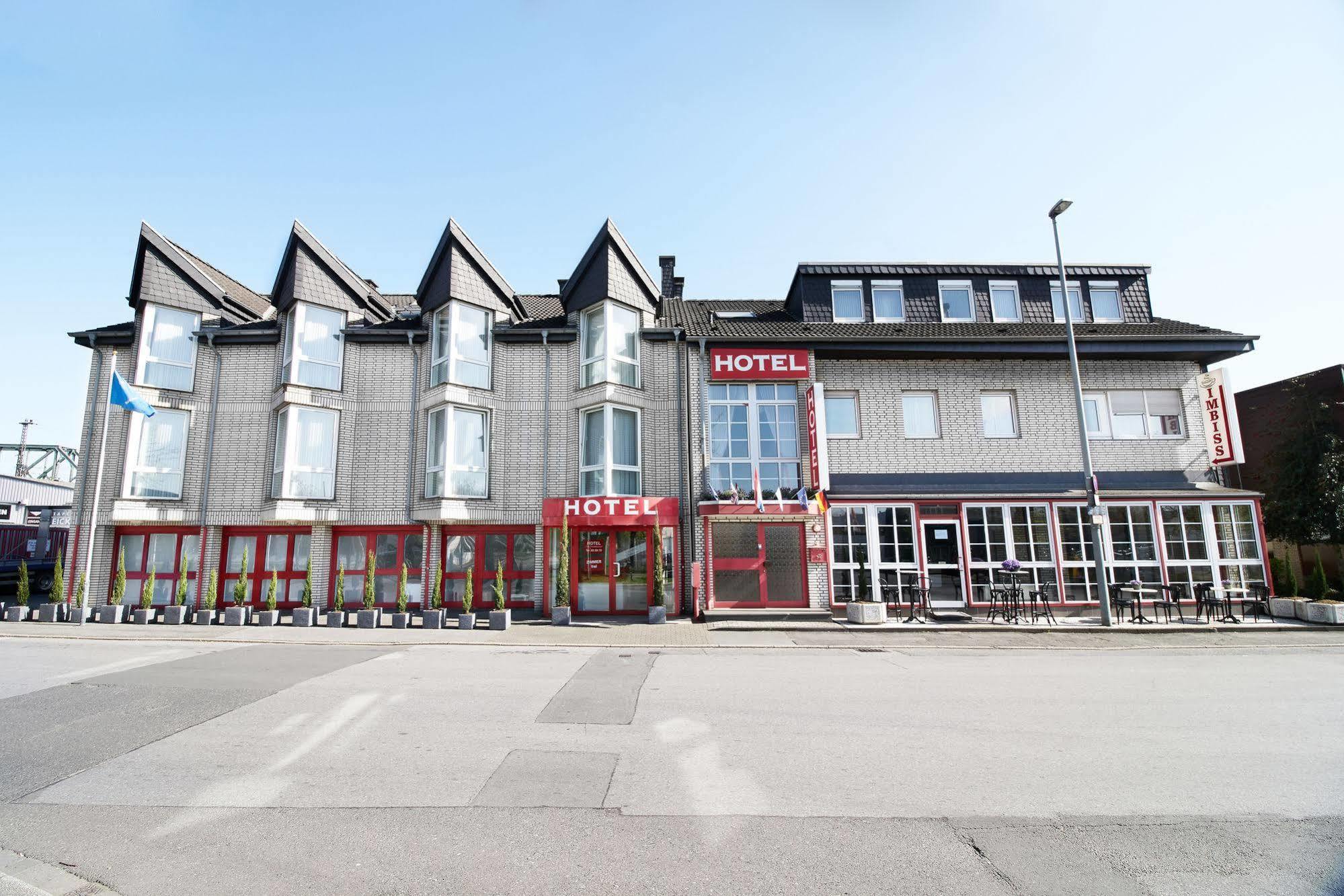 Hotel Zum Eisenhammer Oberhausen  Eksteriør billede