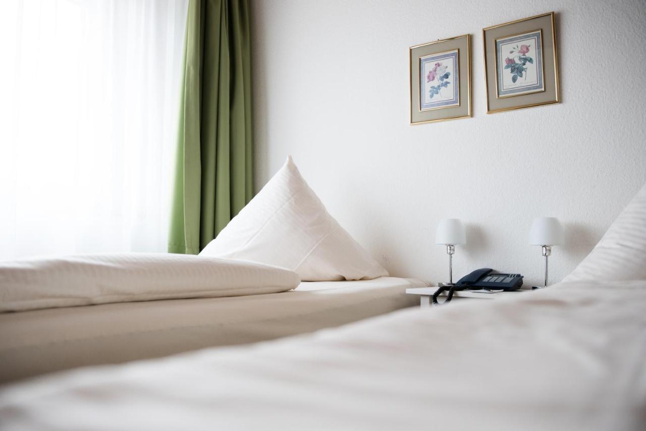 Hotel Zum Eisenhammer Oberhausen  Eksteriør billede