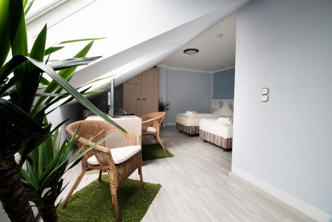 Hotel Zum Eisenhammer Oberhausen  Eksteriør billede